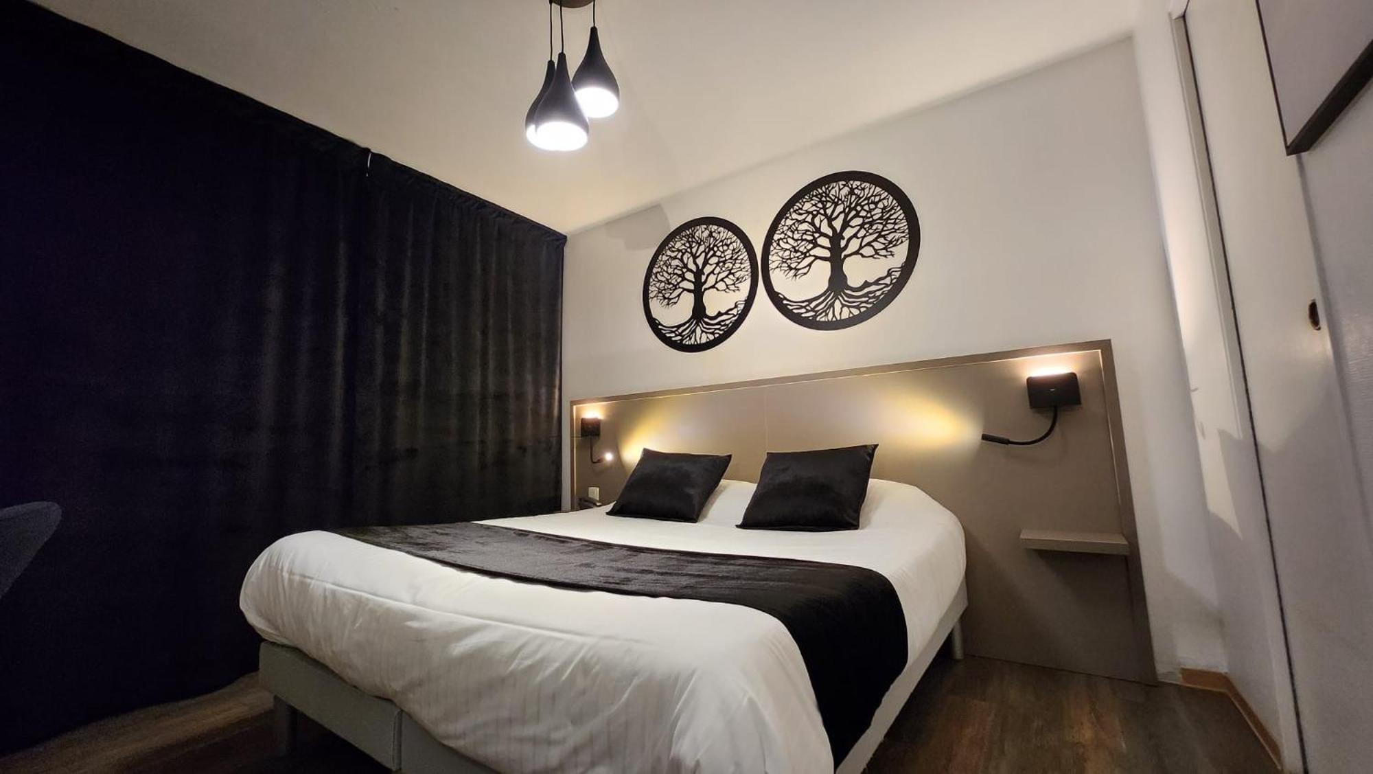 Cit'Hotel Le Cheval Blanc Cognac Centre المظهر الخارجي الصورة