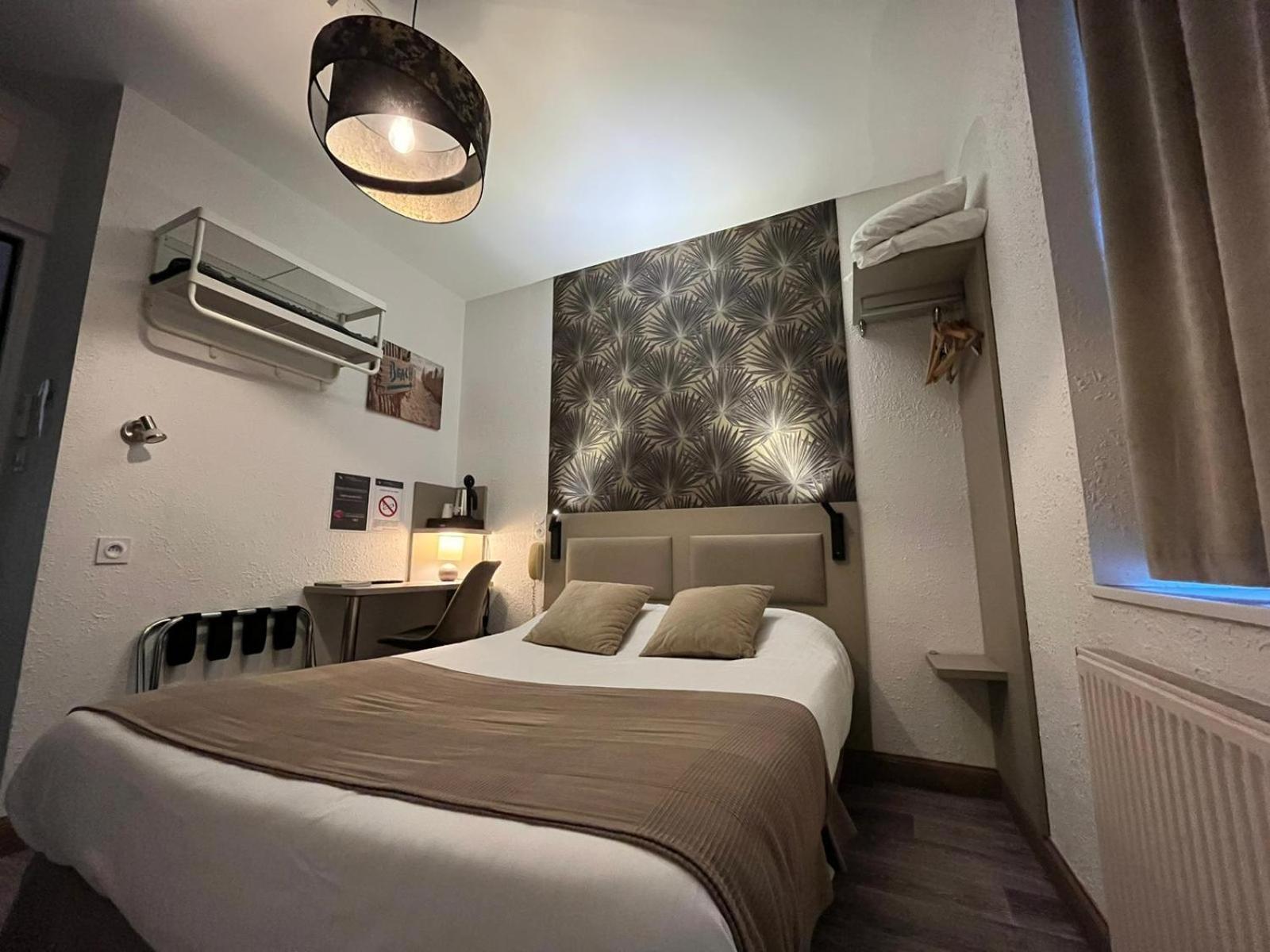 Cit'Hotel Le Cheval Blanc Cognac Centre المظهر الخارجي الصورة