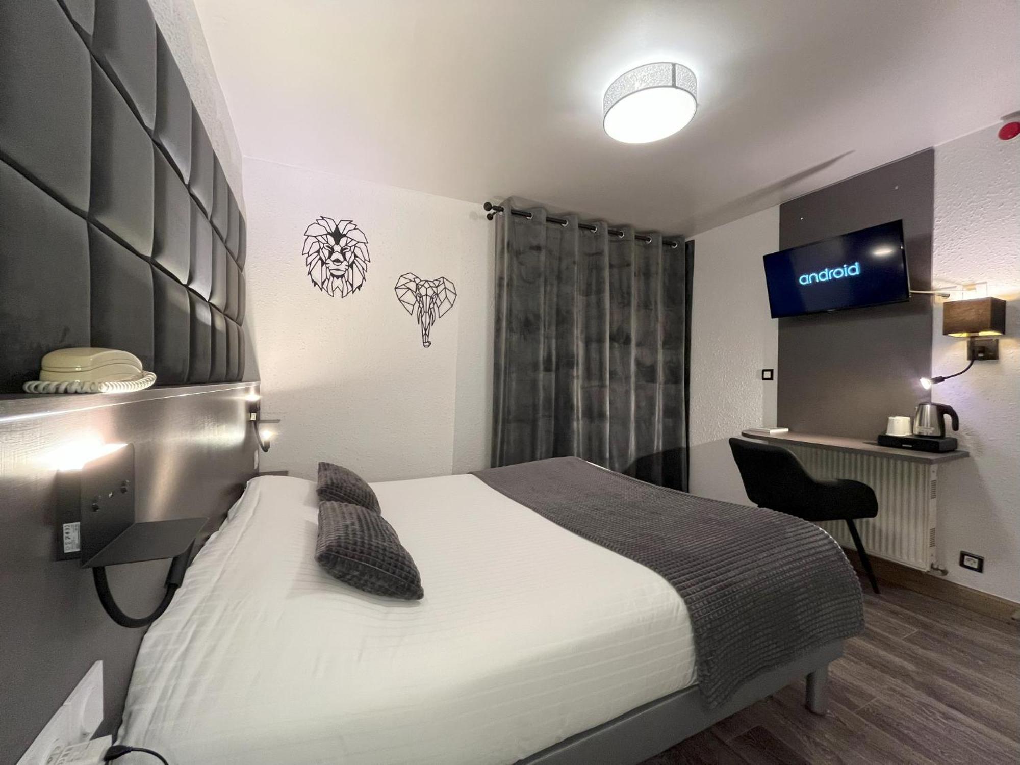 Cit'Hotel Le Cheval Blanc Cognac Centre المظهر الخارجي الصورة